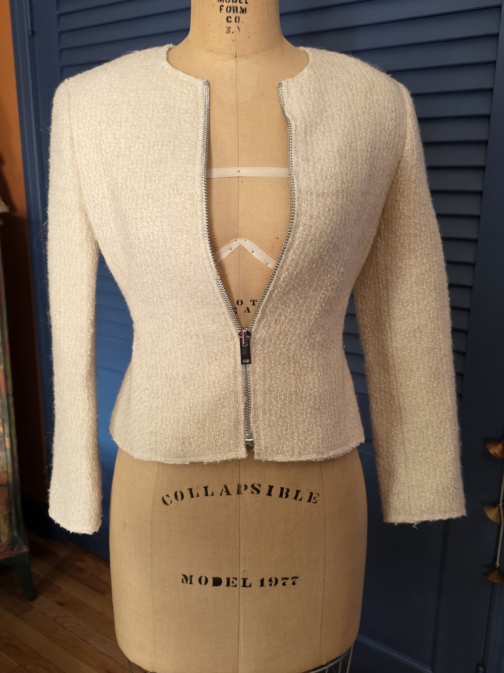 Theory Collarless Cropped Peplum-Waist Wool-Blend Jacket - Ivory - Size 0